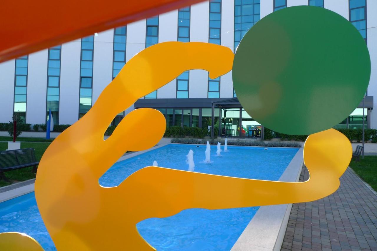 Ibis Styles Milano Melegnano Hotel Carpiano Exterior photo