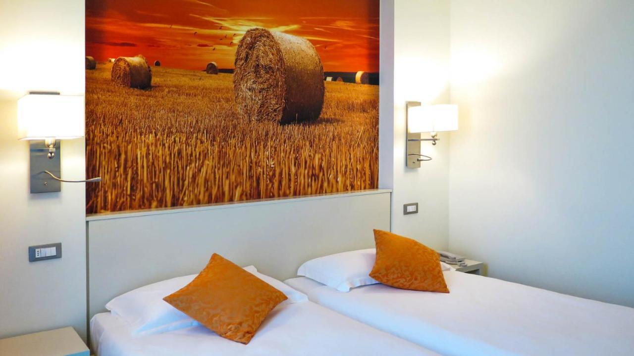 Ibis Styles Milano Melegnano Hotel Carpiano Exterior photo